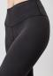 Preview: Mandala_Yogawear_Monoprinted_Leggings_Monochrome_4.jpg