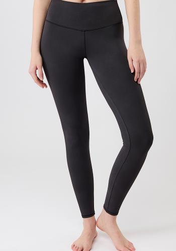 Mandala_Yogawear_Monoprinted_Leggings_Monochrome_2