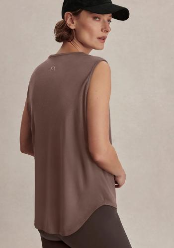 VARLEY_Nolan_Seamless_Longline_Tee_Coffee_Quartz_5