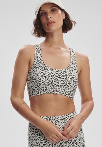 Varley_Move_Selma_Bra_Dipped_Feather_1.jpg