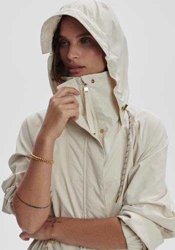 Varley_Tybalt_Long_Rain_Parka_Birch_5