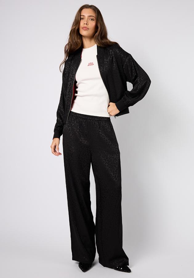 OH_APRIL_Saela_Trackpants_Leo_Black_1