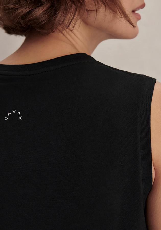 VARLEY_Nate_Seamless_Cropped_Tank_Black_5