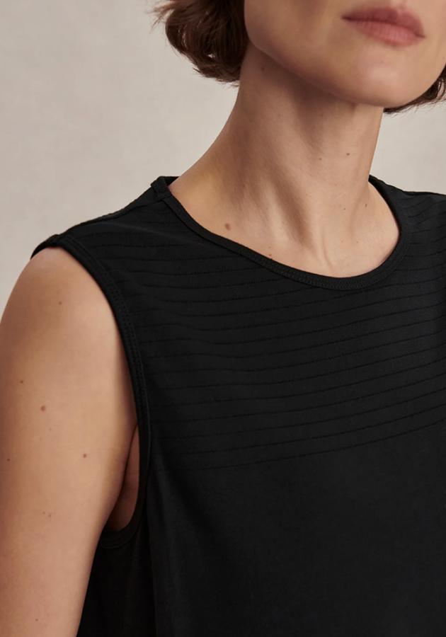 VARLEY_Nolan_Seamless_Longline_Tee_Black_4