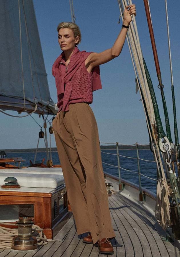 Varley_Kayson_Wide_Leg_Pant_Taupe_Stone_5.jpg