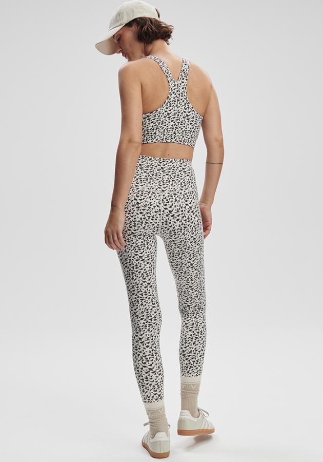 Varley_Move_High_Legging_Dipped_Feather_4