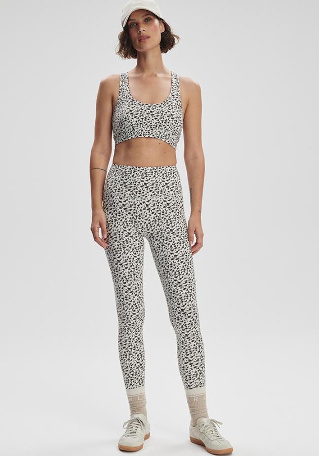 Varley_Move_Selma_Bra_Dipped_Feather_3