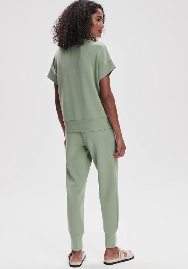 Varley_Ritchie_Short_Sleeve_Sweat_Loden_Frost_4