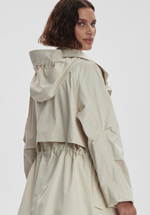 Varley_Tybalt_Long_Rain_Parka_Birch_3